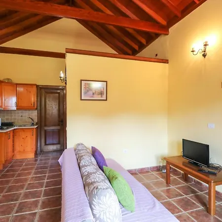 Countryside Views House *