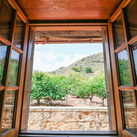 Countryside Views House *