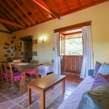 Countryside Views House Apartmán