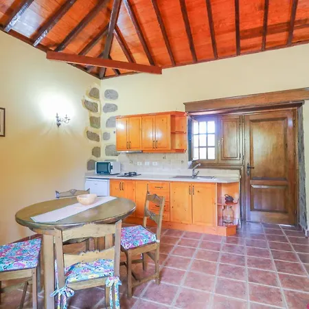 Countryside Views House